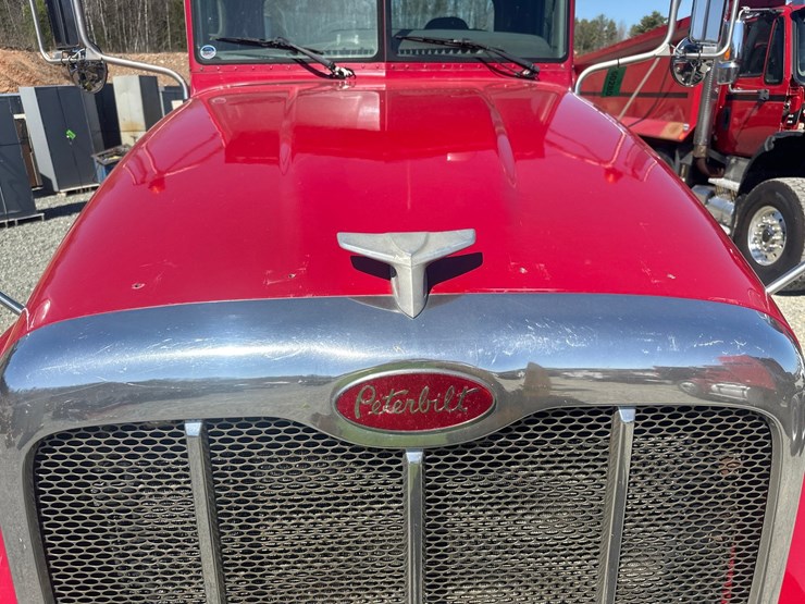 2008-peterbilt-386-image-14