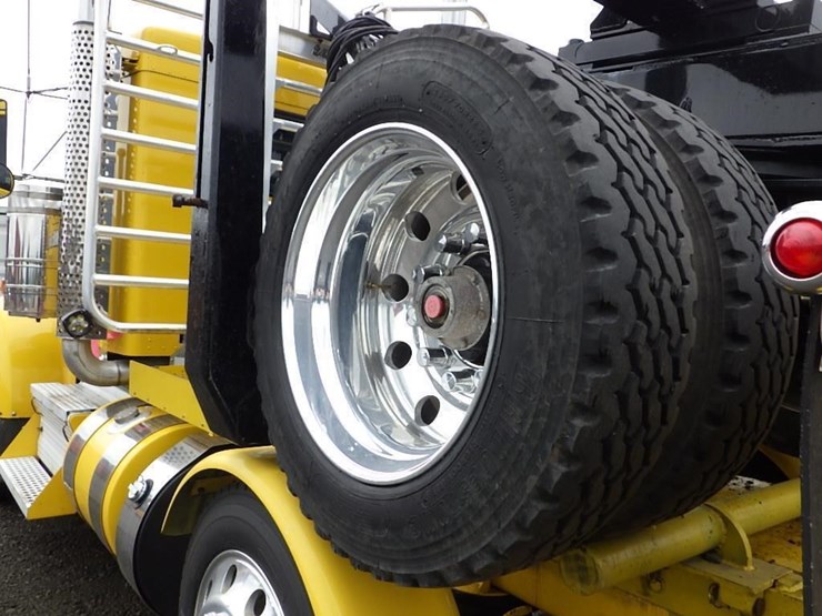 2016-kenworth-w900-image-20