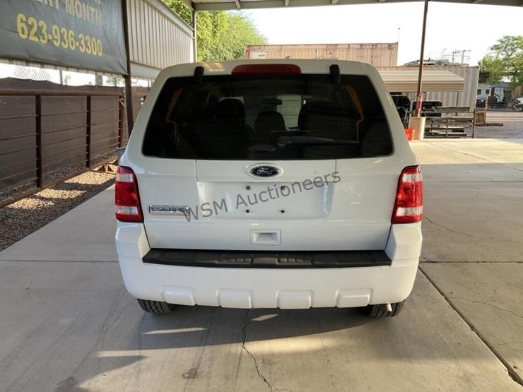 2011-ford-escape-xls-image-6