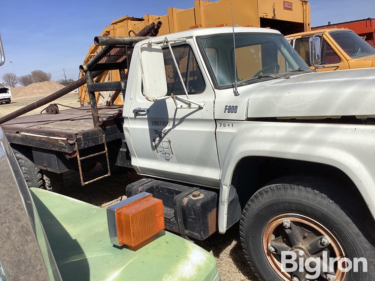 1978-ford-f800-image-4