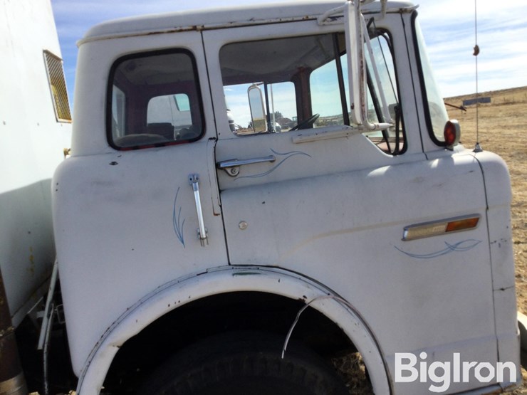 1978-ford-8000-image-19