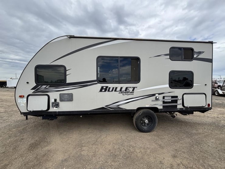 2020-bullet-bl1700bh20-travel-trailer-image-5