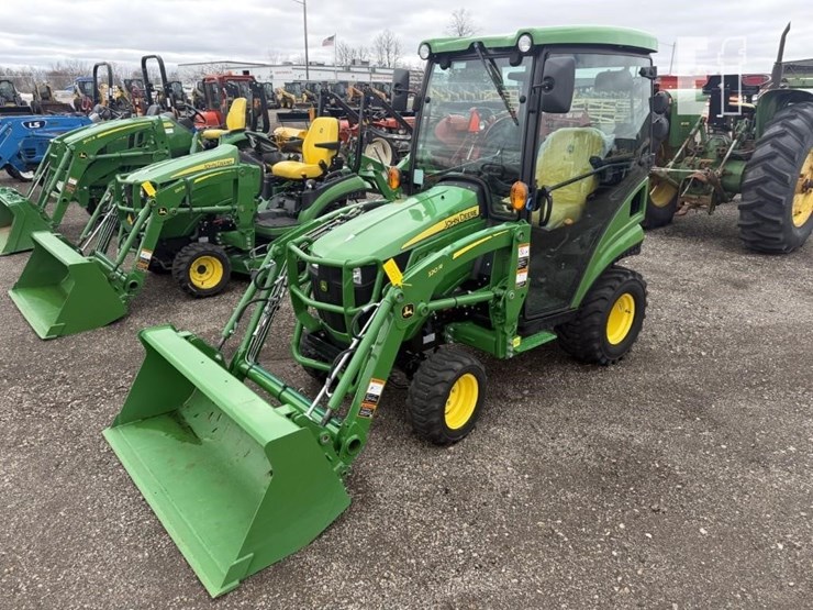 2021-john-deere-1025r-image-1