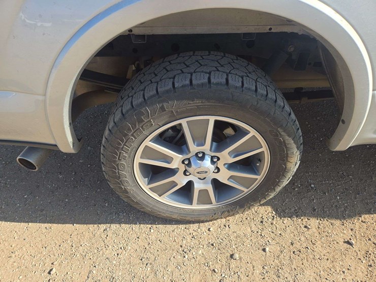 2017-ford-f150-xl-image-8