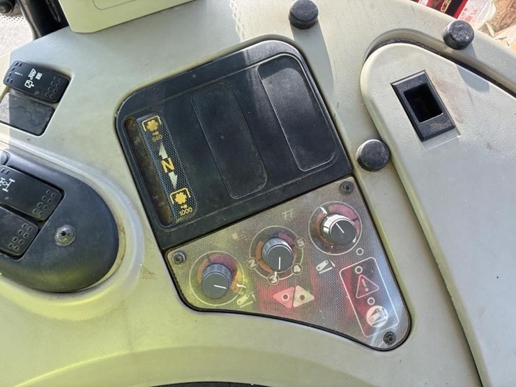 2008-massey-ferguson-6485-image-26