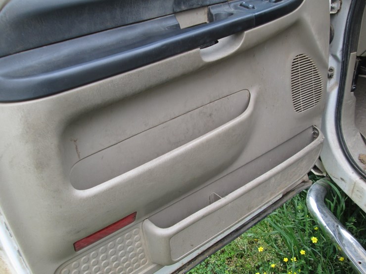 2005-ford-f350-image-27