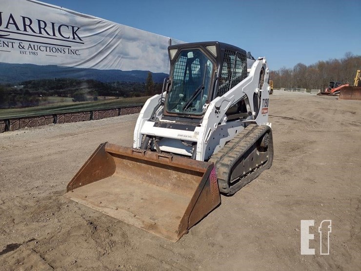 2010-bobcat-t190-image-30