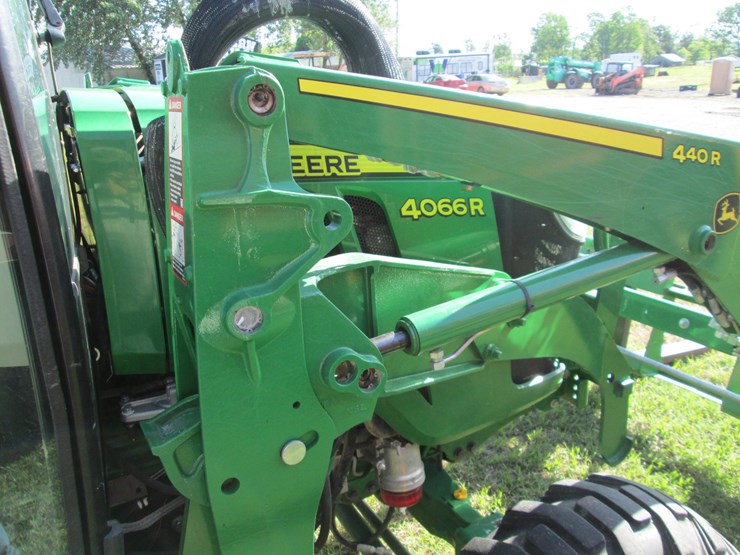 john-deere-4066r-image-16