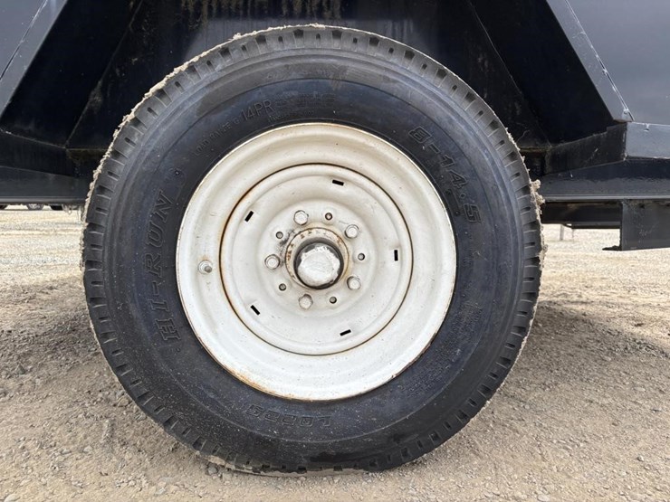 8'-s/a-enclosed-trailer-image-14