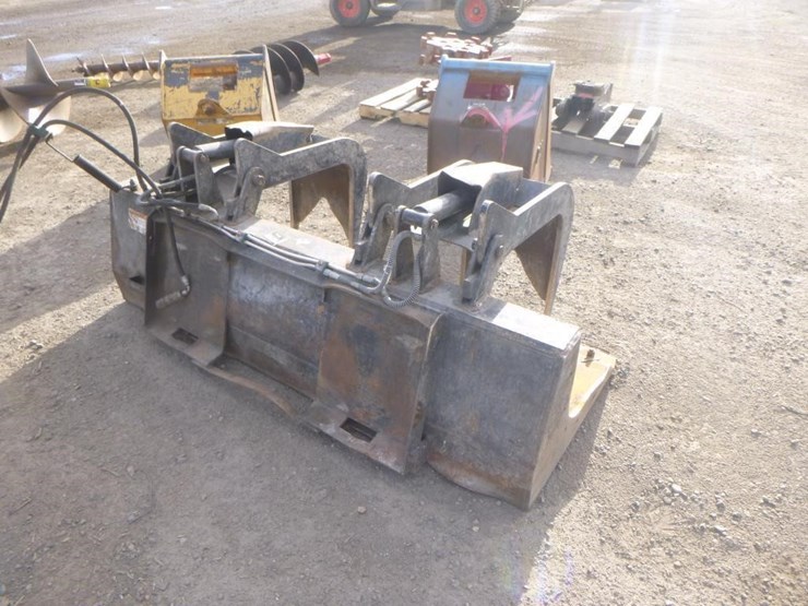 73"-skid-steer-grapple-bucket-image-3