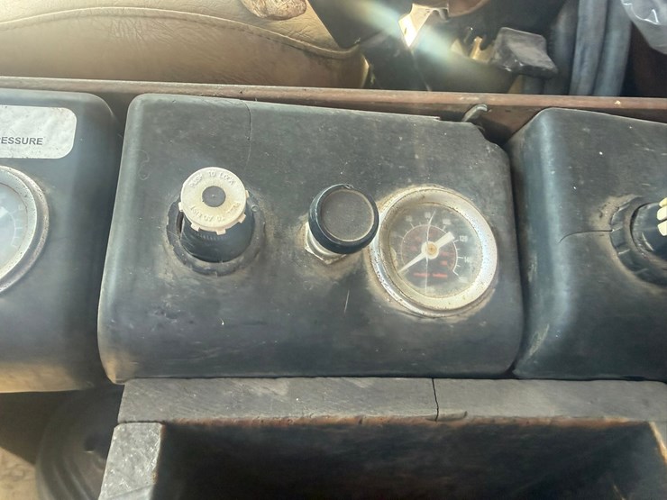 #1119-•-1990-international-navistar-paystar-5000-26'-flat-bed-truck-image-61