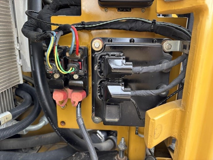 2020-caterpillar-308cr-image-55