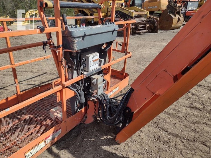 2008-jlg-860sj-image-30