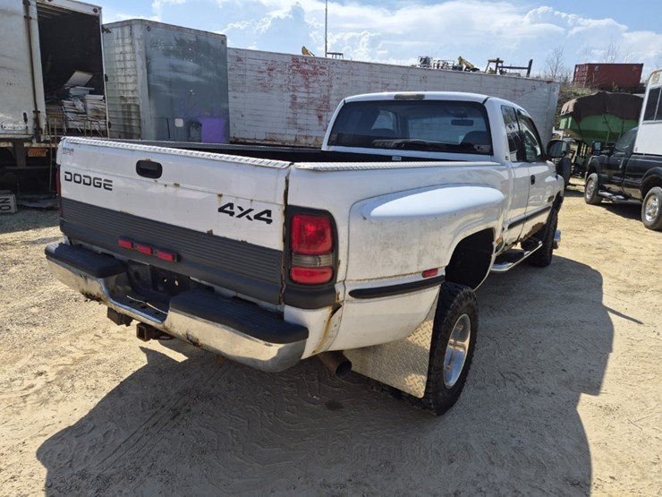 1999-dodge-ram-3500-image-5