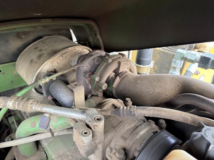 2001-john-deere-6410-image-54