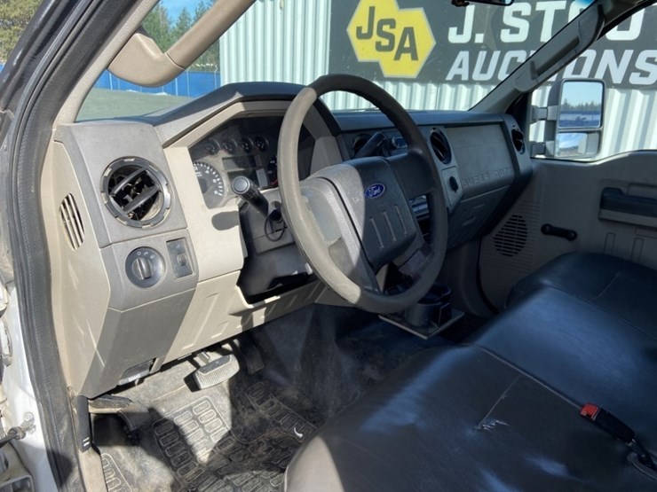 2010-ford-f250-xl-image-20