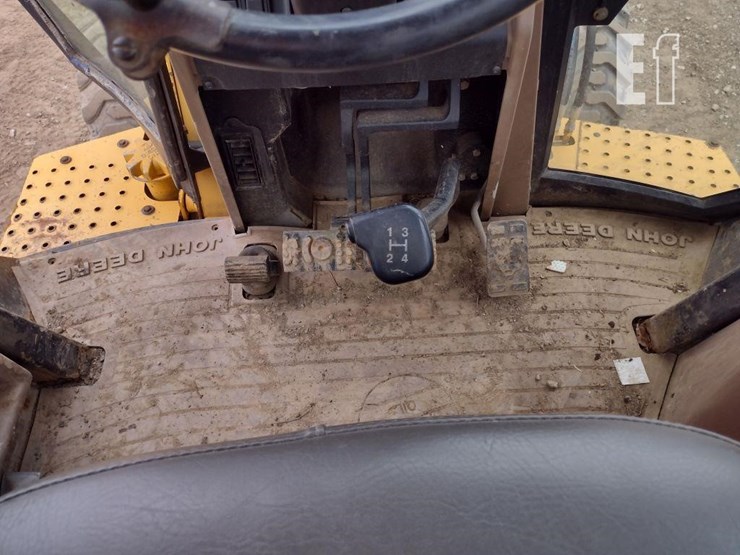 1995-deere-300d-image-11