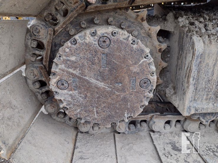 2015-case-cx250c-image-25