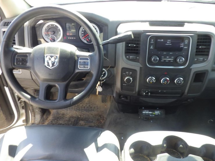 2014-dodge-1500-image-9