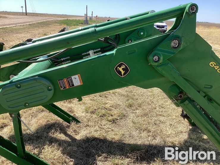 2016-john-deere-640r-image-17