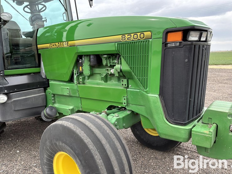 1995-john-deere-8200-image-14
