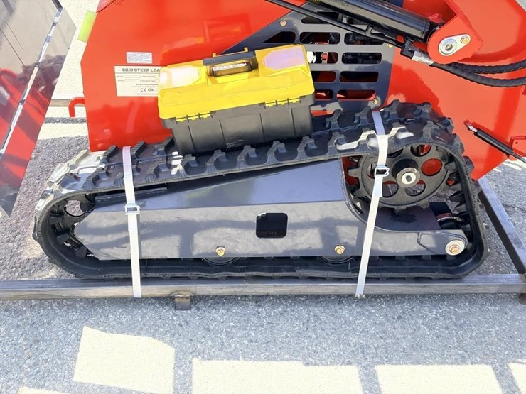 2026-zjg-zj-380-skid-steer-loader-image-8