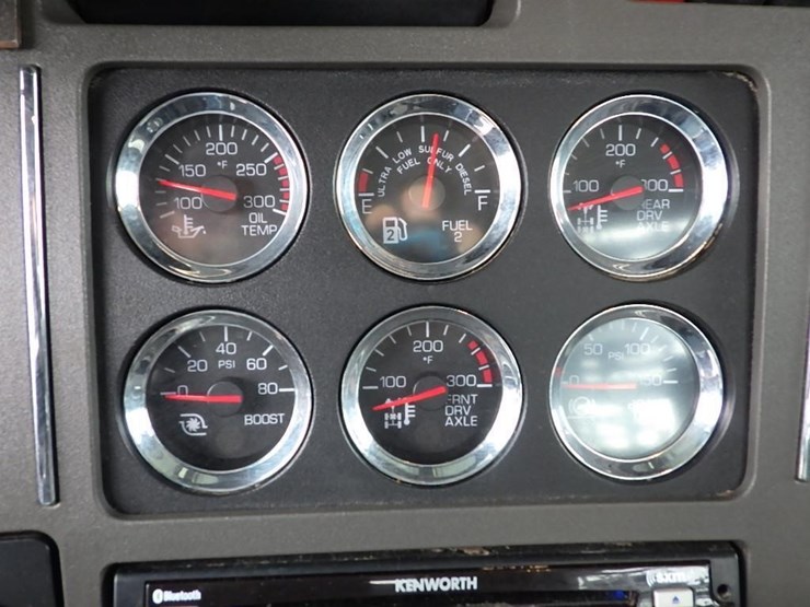 2019-kenworth-t880-image-96