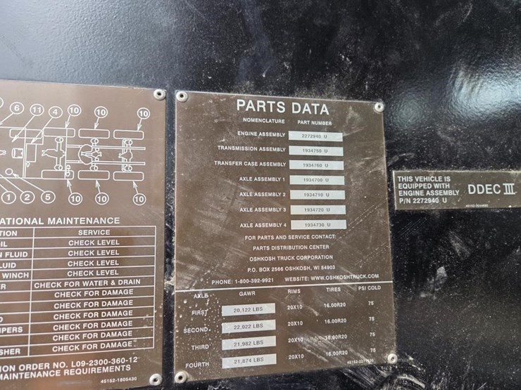 2002-oshkosh-m1070-image-15