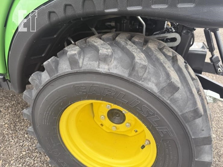 2021-john-deere-1025r-image-8