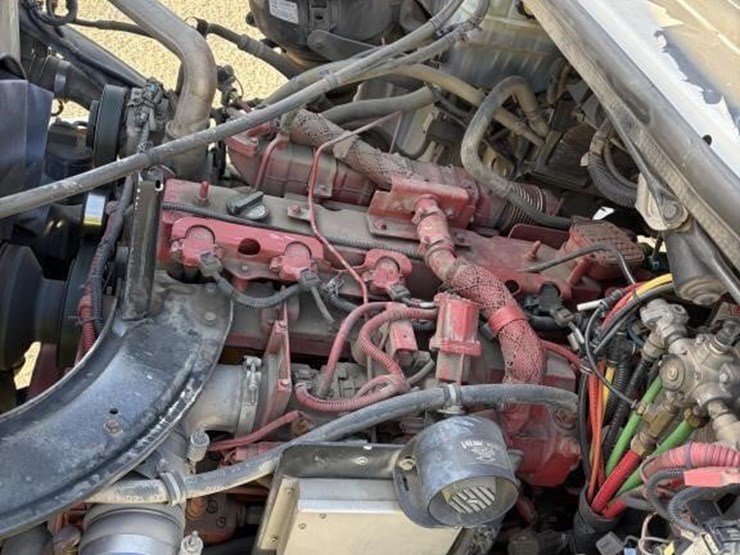 2012-freightliner-m2-s/a-mechanics-truck-image-5