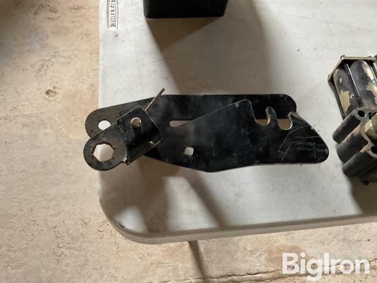 macdon-header-parts-image-17