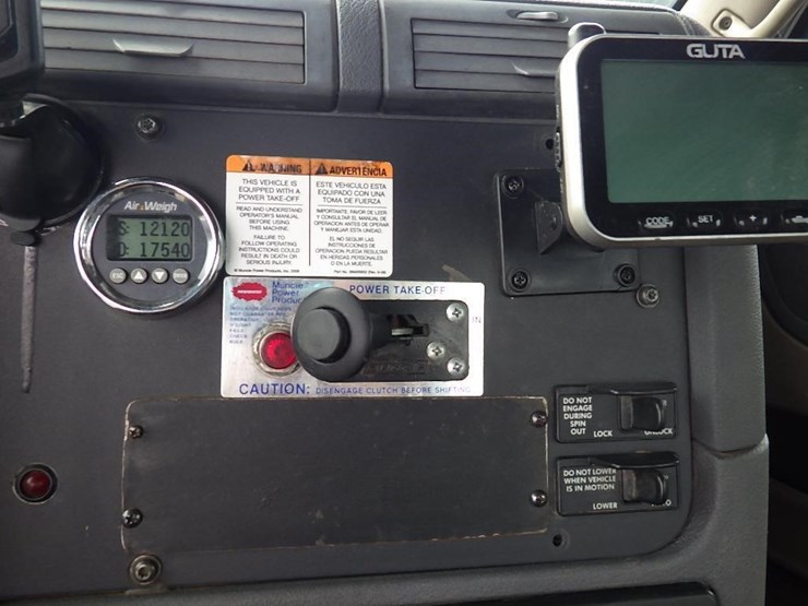 2012-freightliner-cascadia-125-image-50