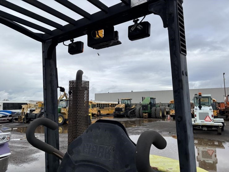 clark-cdp40-forklift-image-27