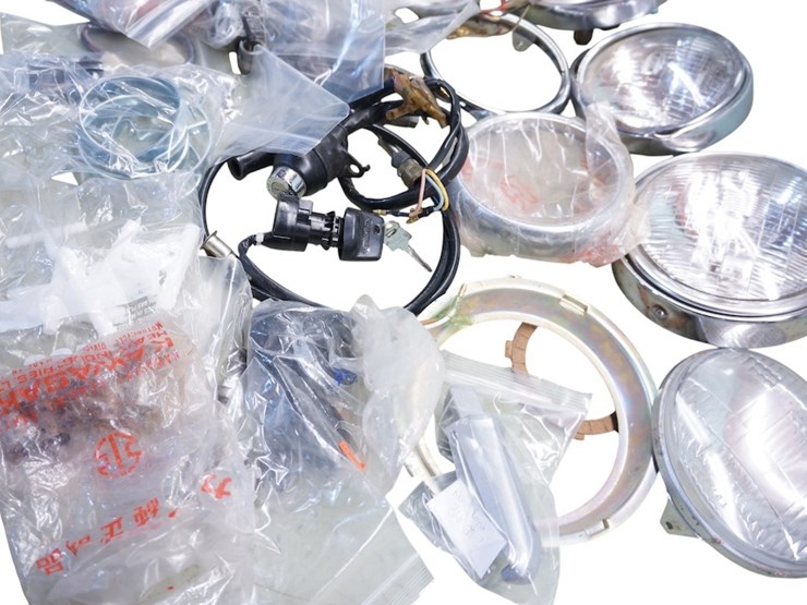 japanese---kawasaki-etc…-miscellaneous-parts-lot-image-2