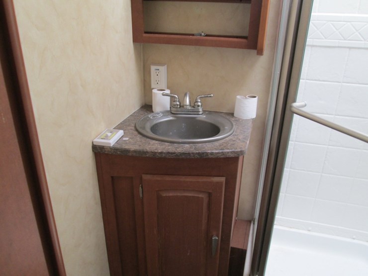 #36745-•-2011-forrest-river-stealth-24'-t/a-travel-trailer-4x4tsfw22bc009247-image-19