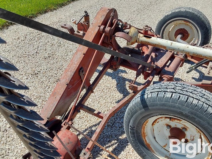 international-1100-image-19