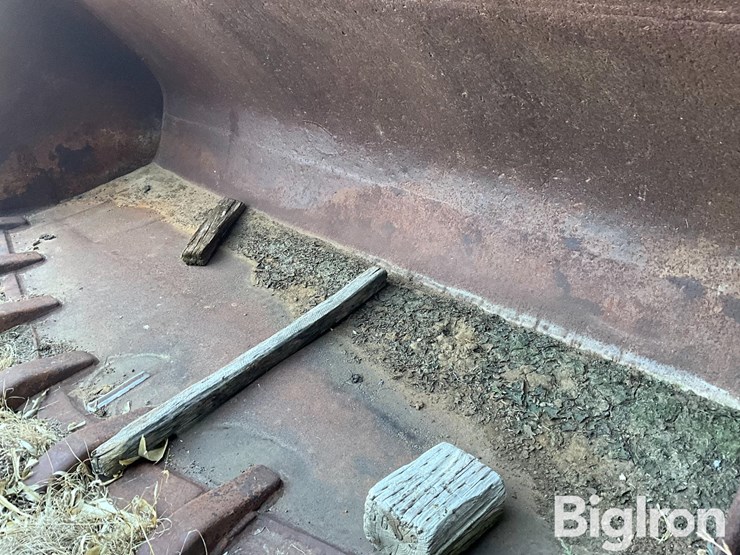 caterpillar-988-image-13