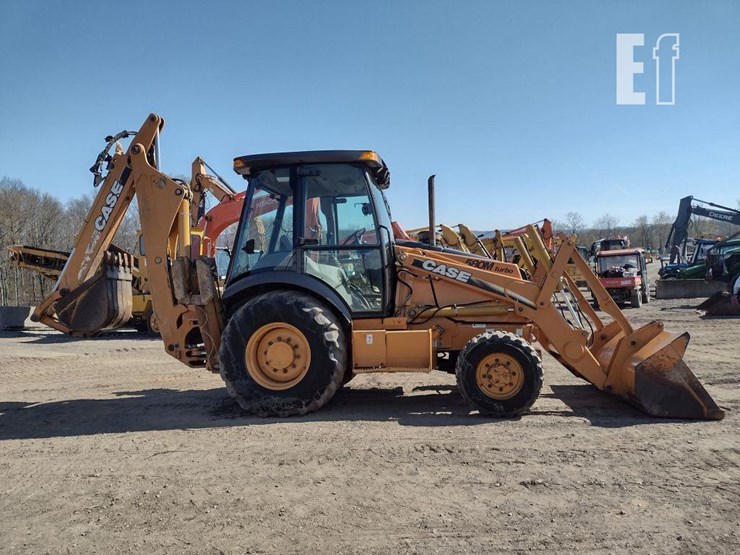 case-580m-turbo-image-3