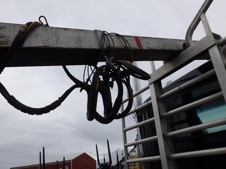 2017-kenworth-t800-image-19