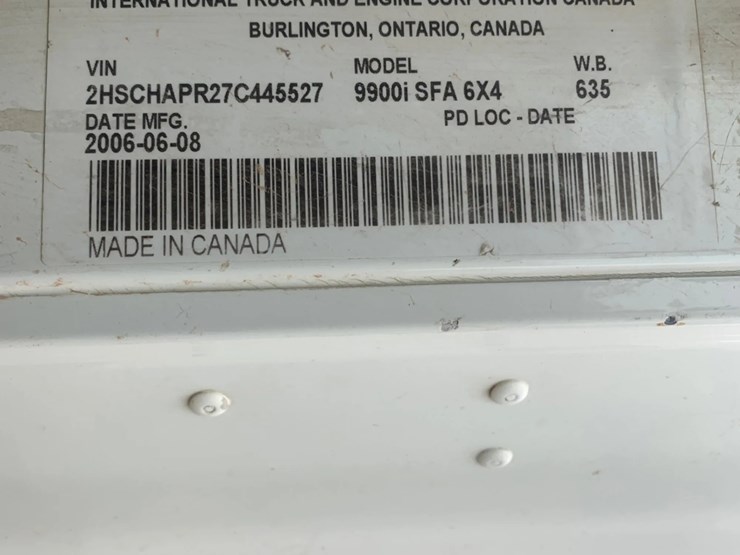 2007-international-9900i-image-16
