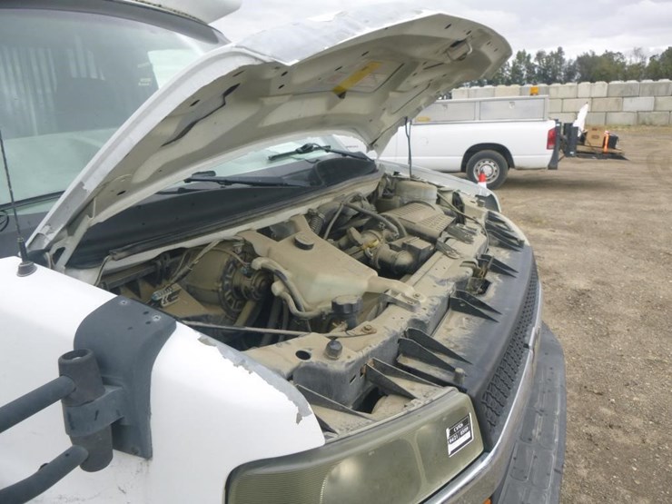 2009-chevrolet-3500-image-20