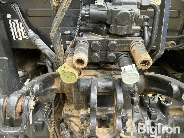 2015-new-holland-t4.110-image-10