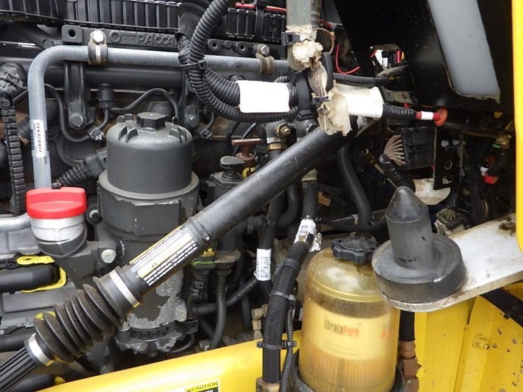 2016-kenworth-w900-image-47