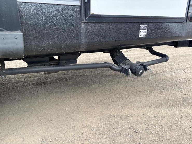 2020-wildwood-wdt26dbud-ca-travel-trailer-image-18