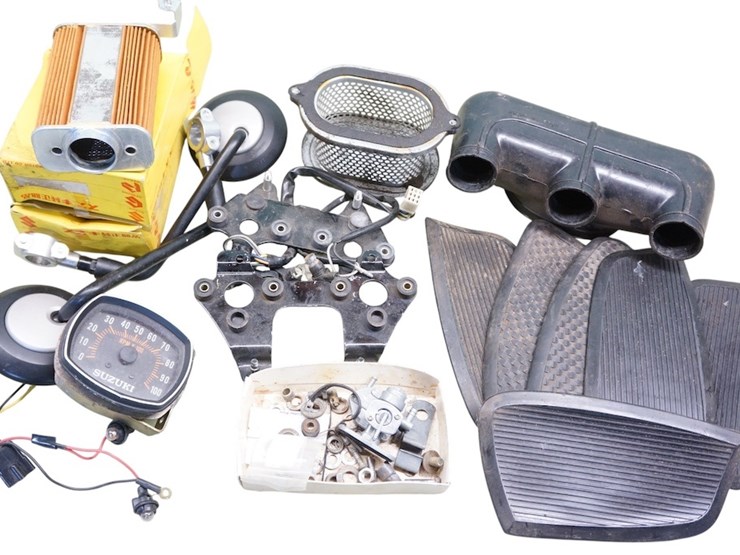 japanese---suzuki-etc…-miscellaneous-parts-lot-image-1