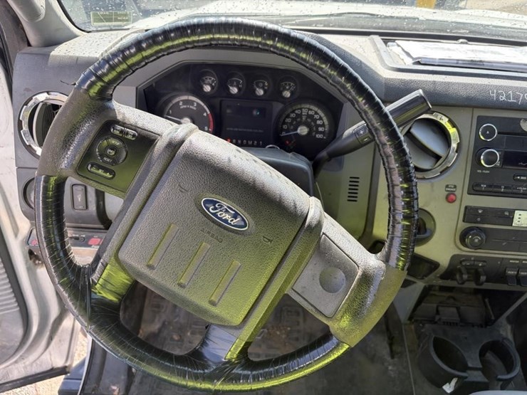 2012-ford-f550-image-12