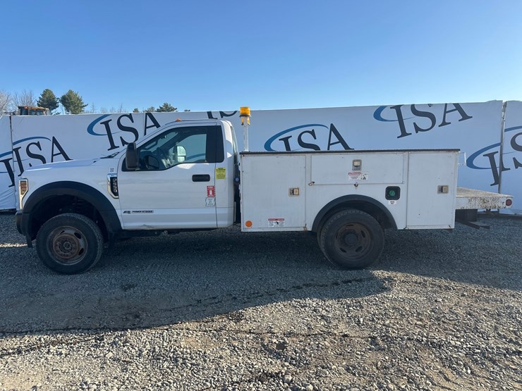 2019-ford-f550-image-2