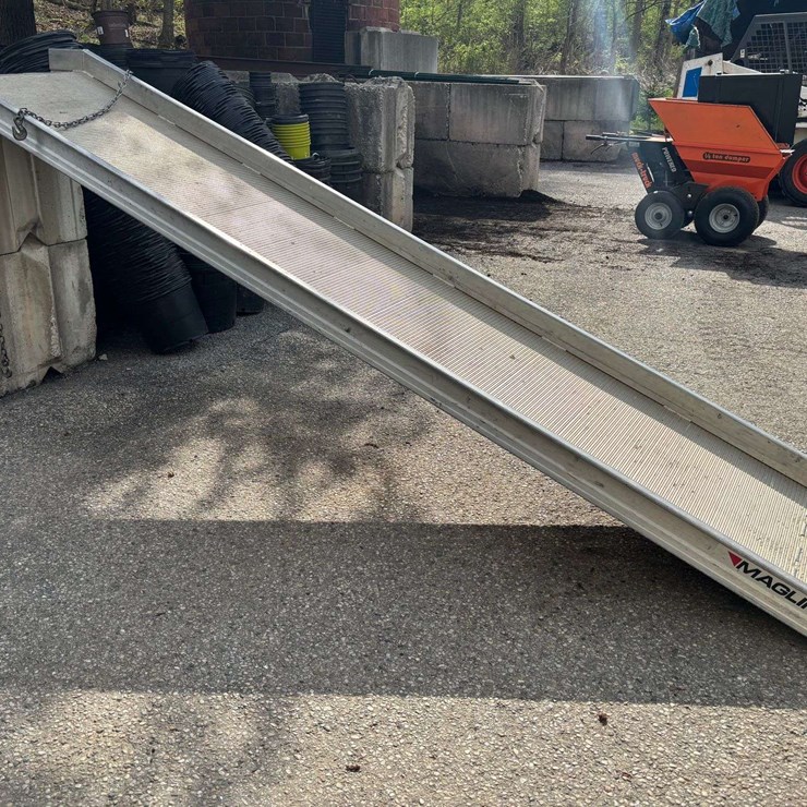 Magliner Aluminum Walk Ramp