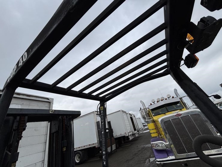 clark-cdp40-forklift-image-28