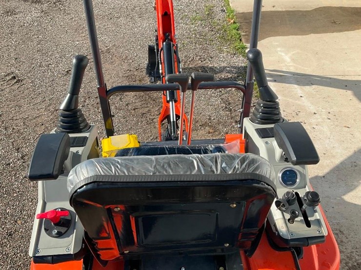 #1203-•-unused-sdle18p-mini-excavator*---middlebury,-in-image-11